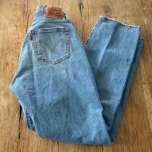 Levi's Curve Light Blue Straight Jeans